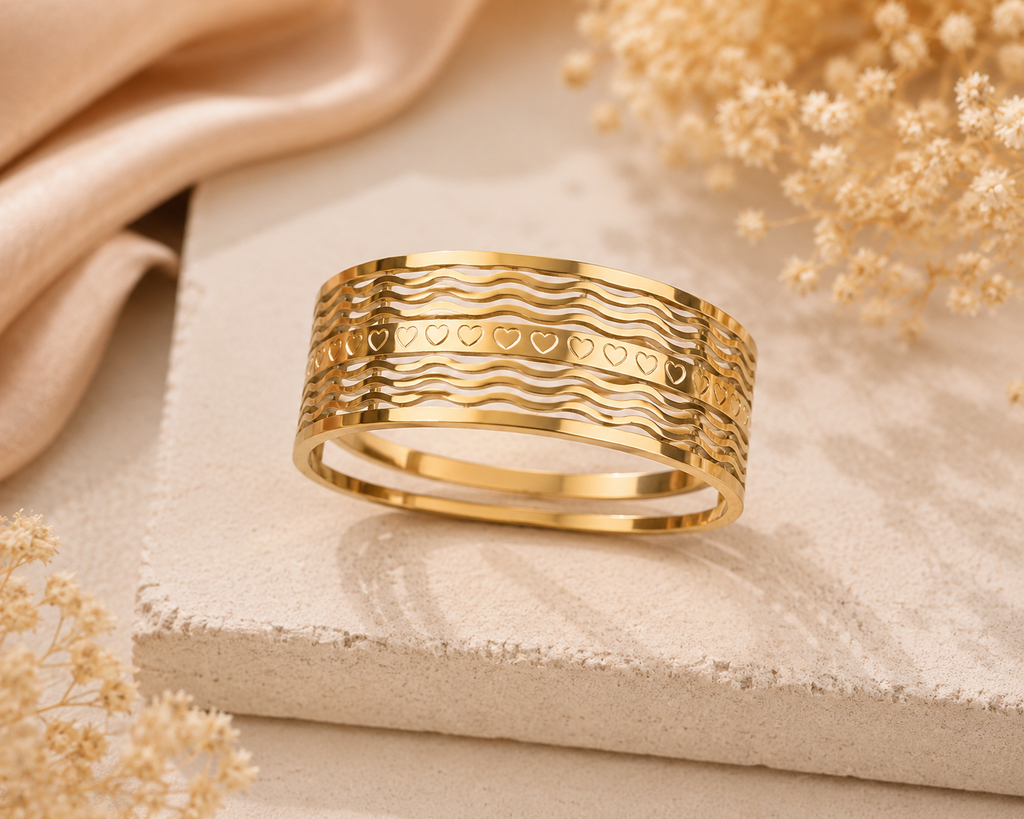 Wave & Heart Gold Bracelet