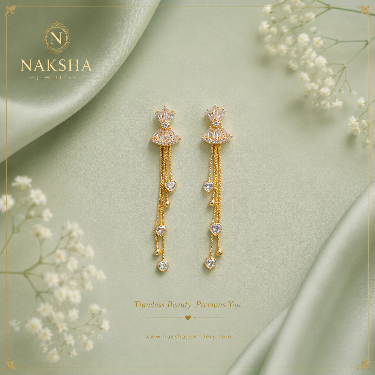Luxury jewellery pearl and fans